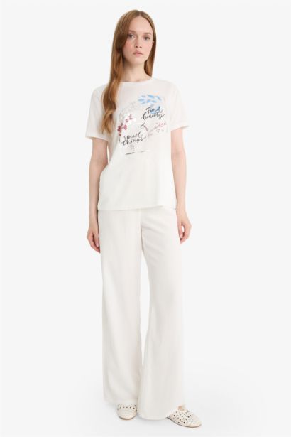 Regular Fit Crew Neck Floral Printed T-Shirt