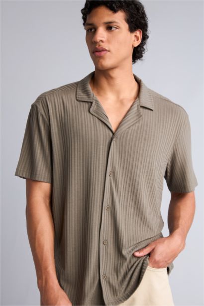 Regular Fit Short Sleeve Shirt