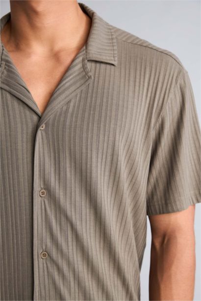 Regular Fit Short Sleeve Shirt