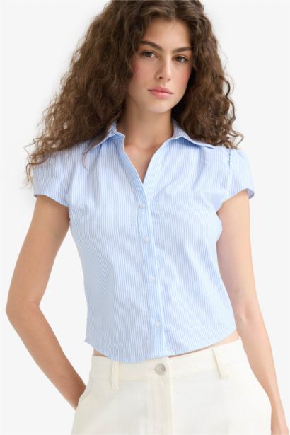 Fitted Poplin Short Sleeve Shirt