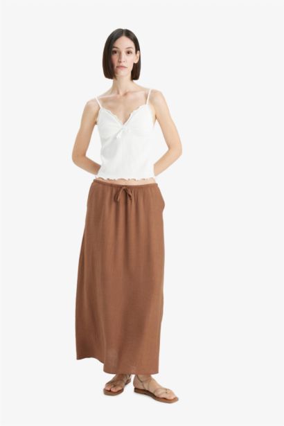 A Cut Crinkle Fabric Normal Waist Midi Skirt