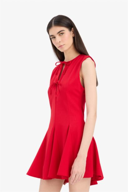 Bisiklet Yaka Pİleli Krep Kolsuz Mini Kırmızı Yazlık Elbise