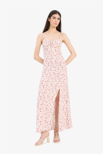 Yuvarlak Yaka Çiçekli Krinkıl Viskon Askılı Yırtmaçlı Midi Yazlık Elbise