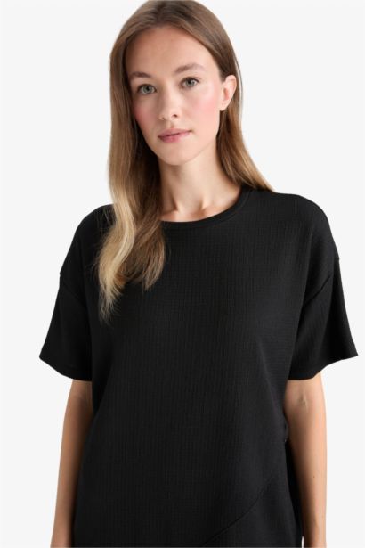 تيشيرت نص ردن منسوج قصة عادية وياخة مستديرة