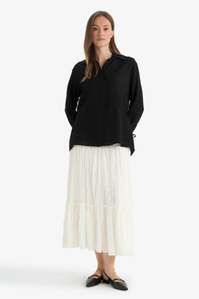 A Cut Lace Knitted Skirt