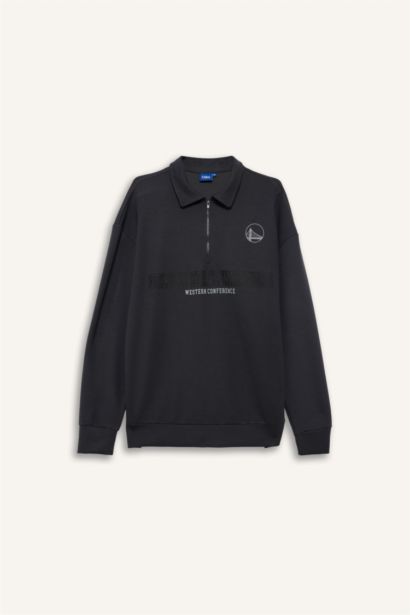 Boxy Fit NBA Golden State Warriors Licensed Long Sleeve Sweatshirt