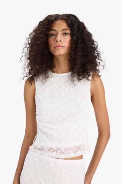 كيمونه دانتيل سليم فيت بياخة مستديرة