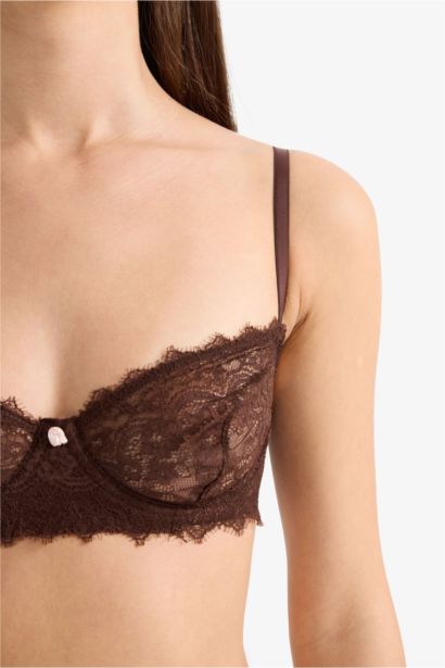 حمالة الصدر بدون بطانة بالدانتيل