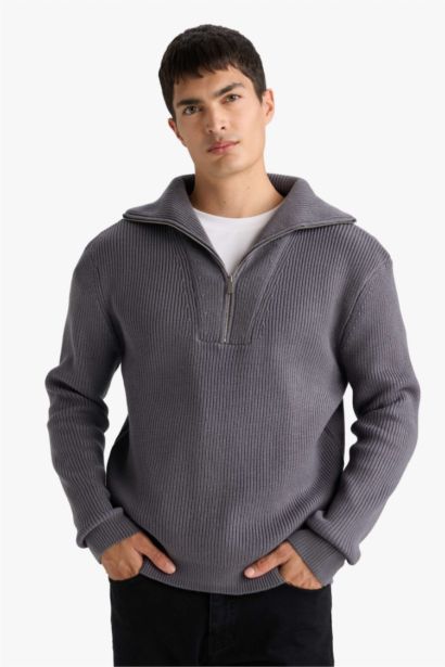 Трикотажный свитер на молнии