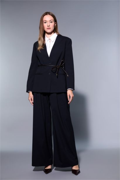 بنطلون وايد ليج برجل واسع