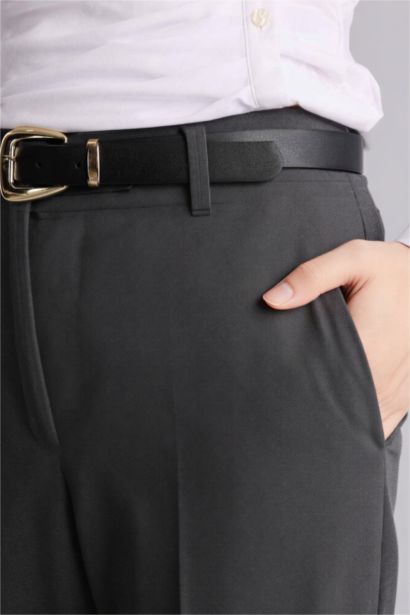 Straight Fit Regular Hem Pocket Detailed Trousers