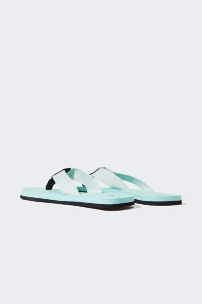 Kadın Düz Taban Parmak Arası Terlik