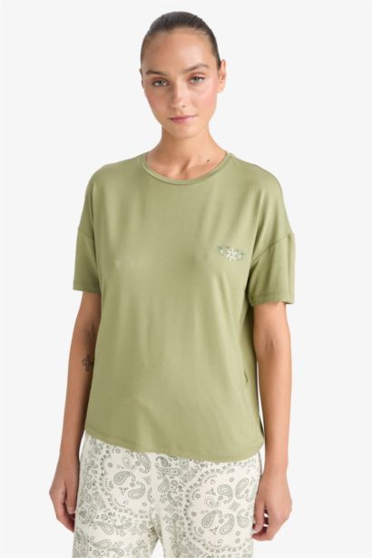 Fall in Love Regular Fit 2 Piece Printed Pyjama Set