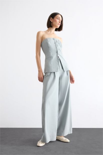 بلوزة بوبلين بدون حمالات بأزرار