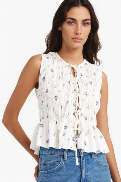 Fitted Crew Neck Floral Tie Front Poplin Sleeveless Blouse