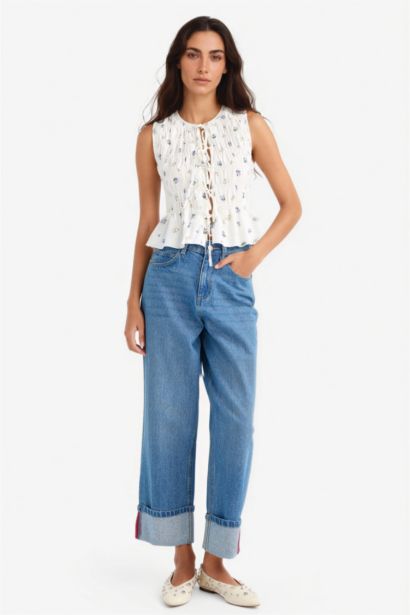 Fitted Crew Neck Floral Tie Front Poplin Sleeveless Blouse