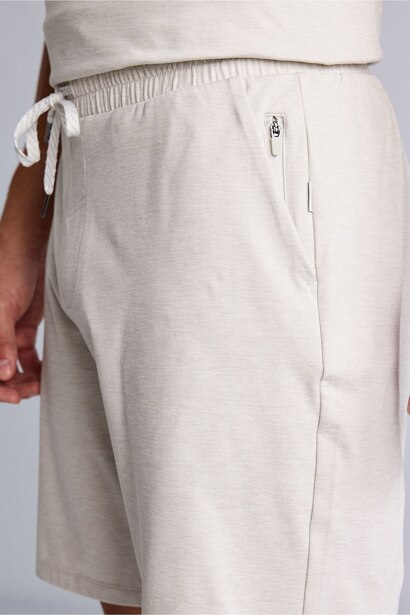 Standard Fit