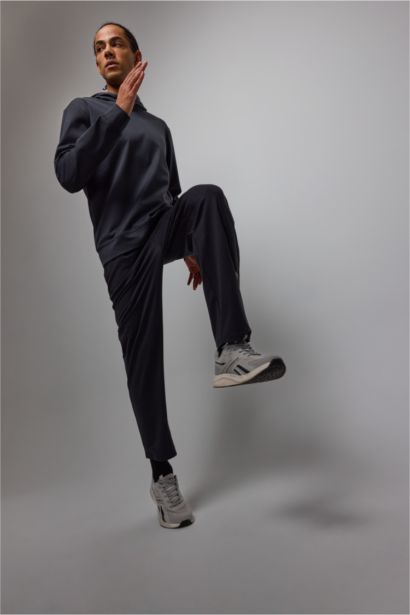 Standard Fit Jogger Sweatpants