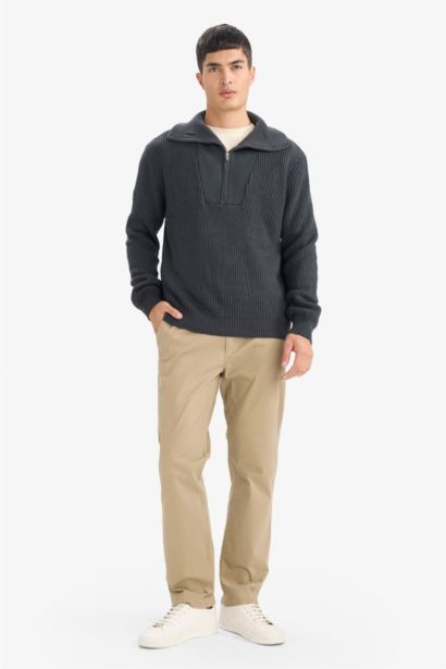 Standard Fit Zipper Knitwear Pullover