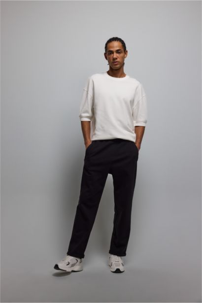 Standard Fit Jogger Sweatpants