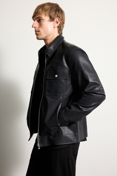 Slim Fit денеге қонымды поло жағалы астары бар найзағайлы жасанды тері куртка