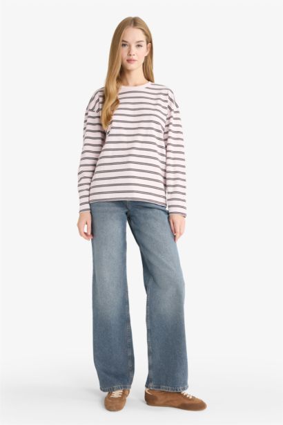 سويت شيرت مخطط قصة فضفاضة برقبة مستديرة