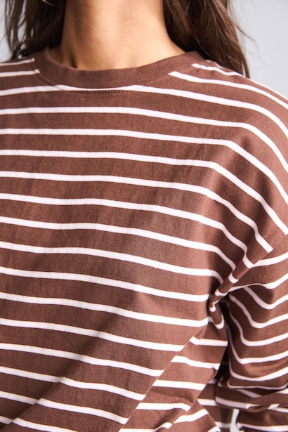 Loose Fit Crew Neck Sweatshirt