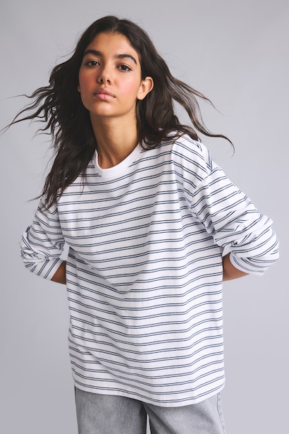 Loose Fit Crew Neck Sweatshirt