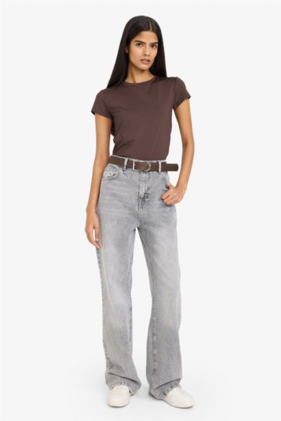 Футболка Slim Fit с круглым вырезом и коротким рукавом