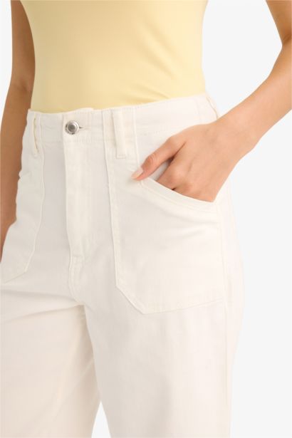 Kısa Geniş Paça Yüksek Bel Kesik Uç Paça Bilek Boy Jean Pantolon