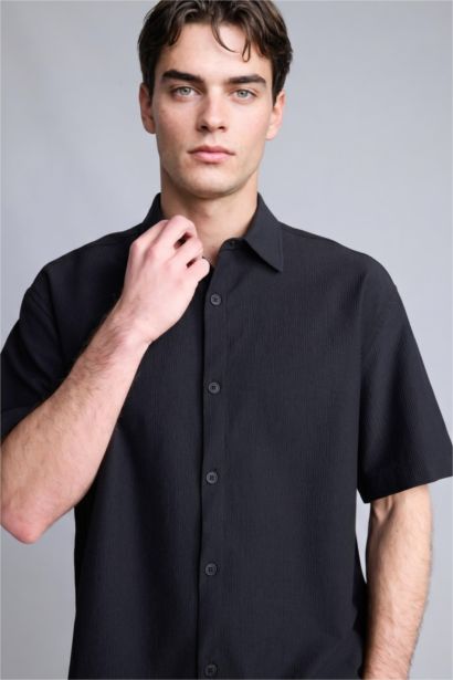 Boxy Fit Crinkle Short Sleeve Shirt