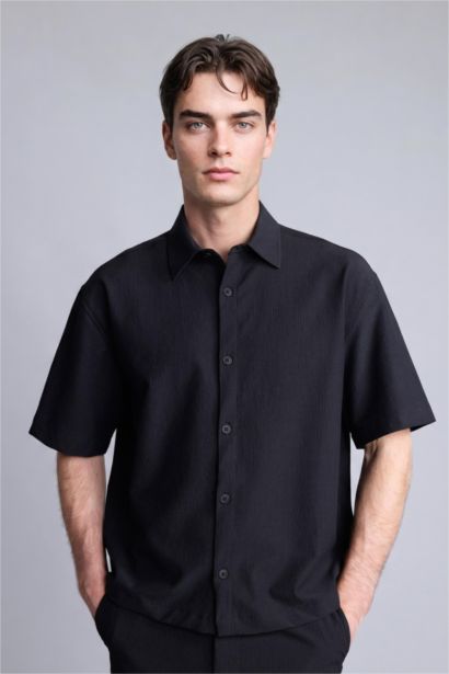 Boxy Fit Crinkle Short Sleeve Shirt