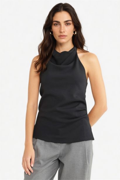 Slim Fit Halter Collar Tank Top