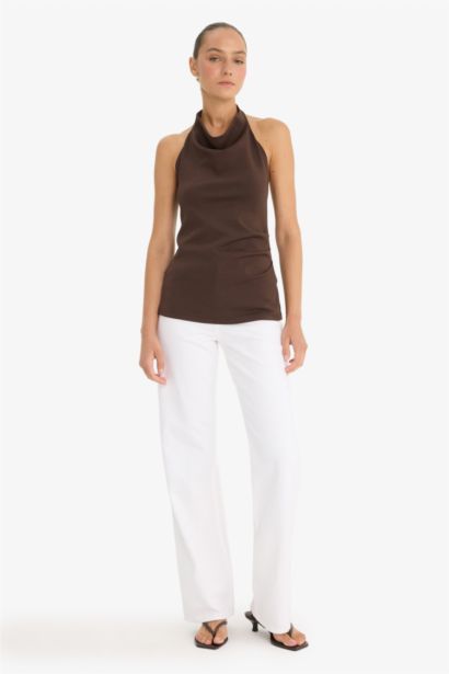 Slim Fit Halter Collar Tank Top