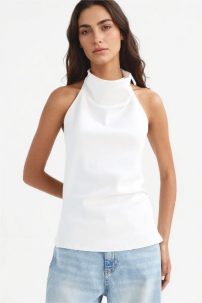 Slim Fit Dar Kesim Halter Yaka Bluz