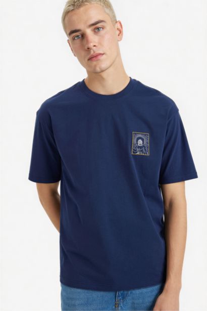 تيشيرت قطن 100% بطبعة أوفر سايز