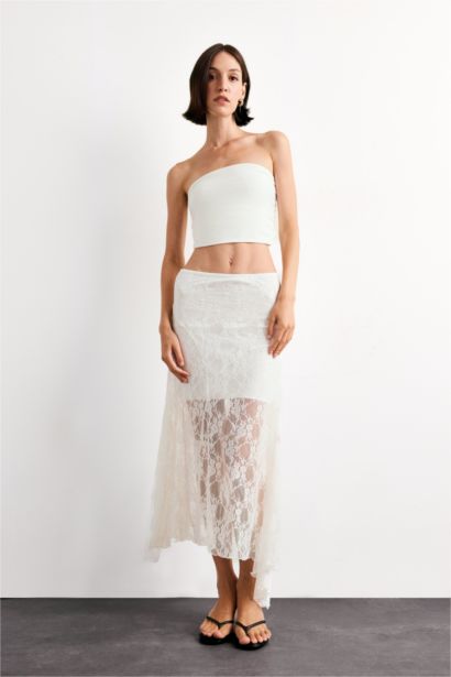 تنورة ميدي دانتيل بخصر مطاطي بنصف بطانة