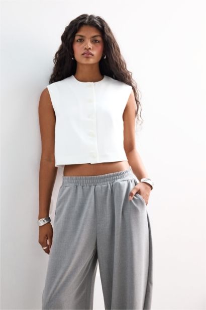 Crop Crew Neck Crepe Vest