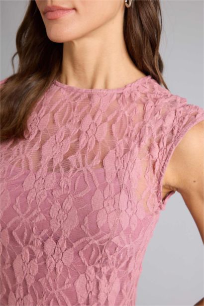 Slim Fit Crew Neck Lace Sleeveless Maxi Dress