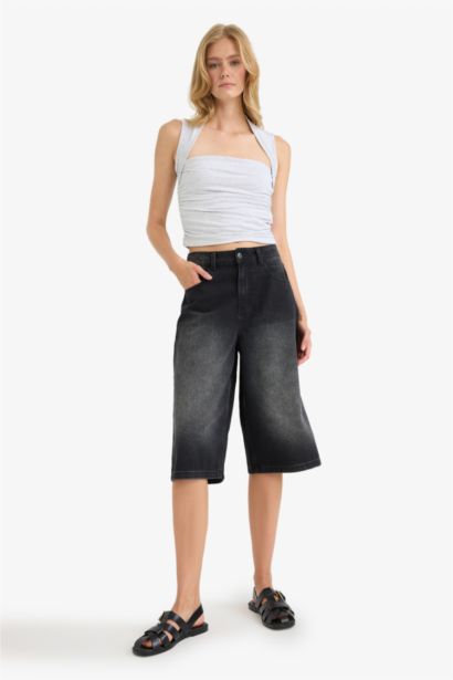 تانك توب سليم فيت بياقة مربعة