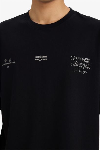 تيشيرت نص كم أوفر سايز مطبوع برقبة مستديرة