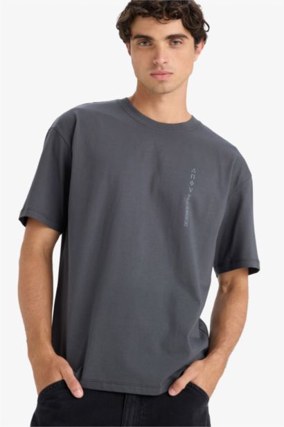 T-shirt boxy en coton imprimé au dos à col rond et manches courtes