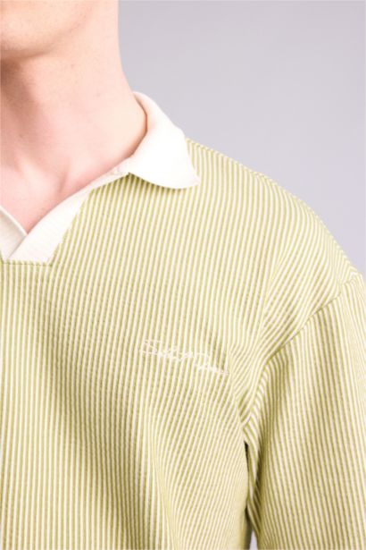 Dokulu Boxy Fit Polo Tişört