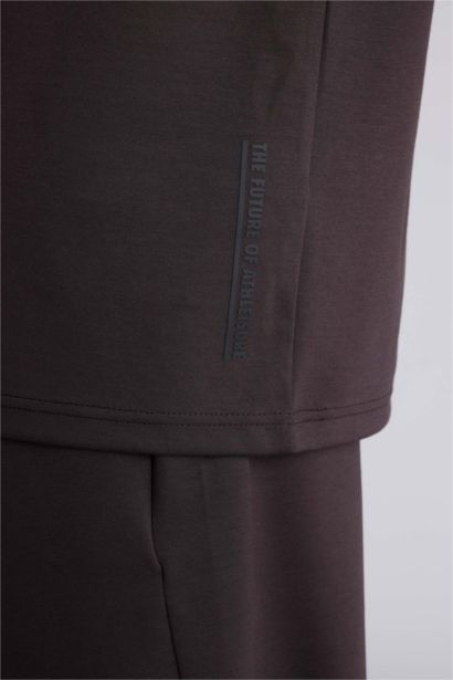 Yan Baskılı Sporcu Tişört