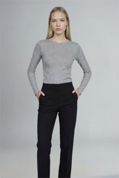 تيشيرت كم طويل سليم فيت مضلع