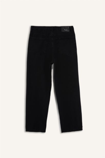 Baggy Fit Wide Leg Jeans