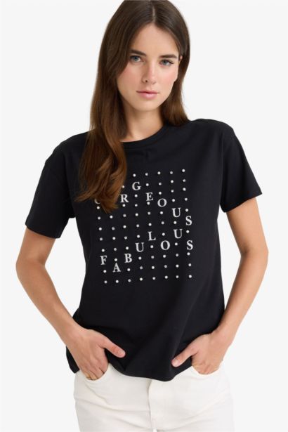 تيشيرت نص كم قصة مريحة برقبة مستديرة