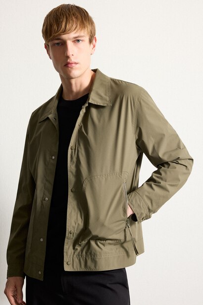 Regular Fit Polo Collar Waterproof Jacket