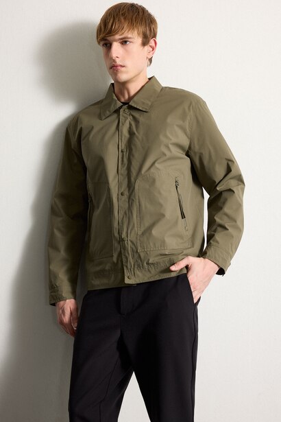 Regular Fit Polo Collar Waterproof Jacket