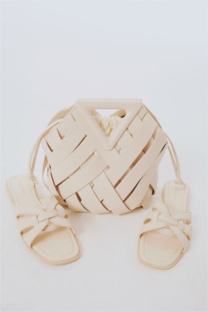 DCEY x DeFacto Kadın Suni Deri Çapraz Çanta